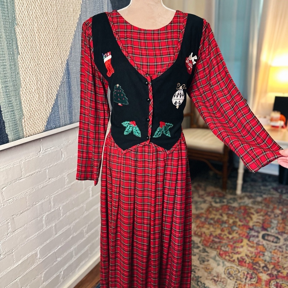 FADS Vintage Christmas Embroidered Dress